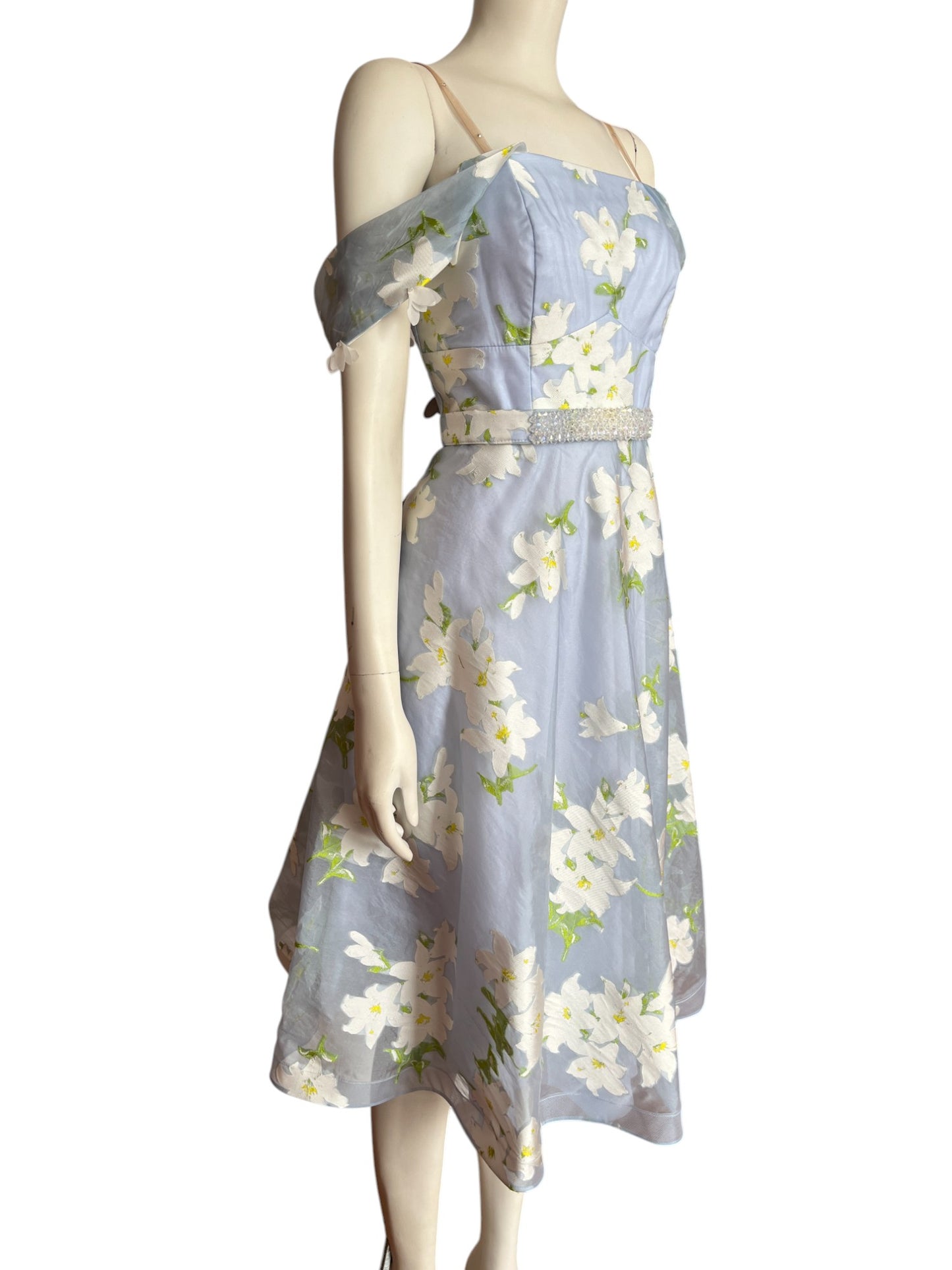 vestido mini azul flores blancas