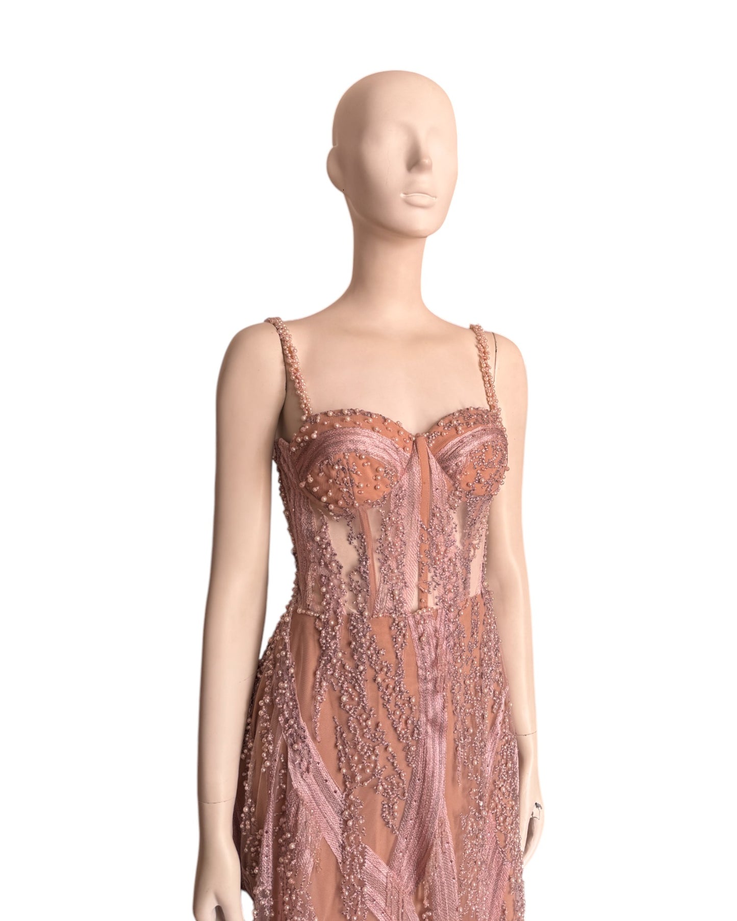 Vestido palo rosa recamado