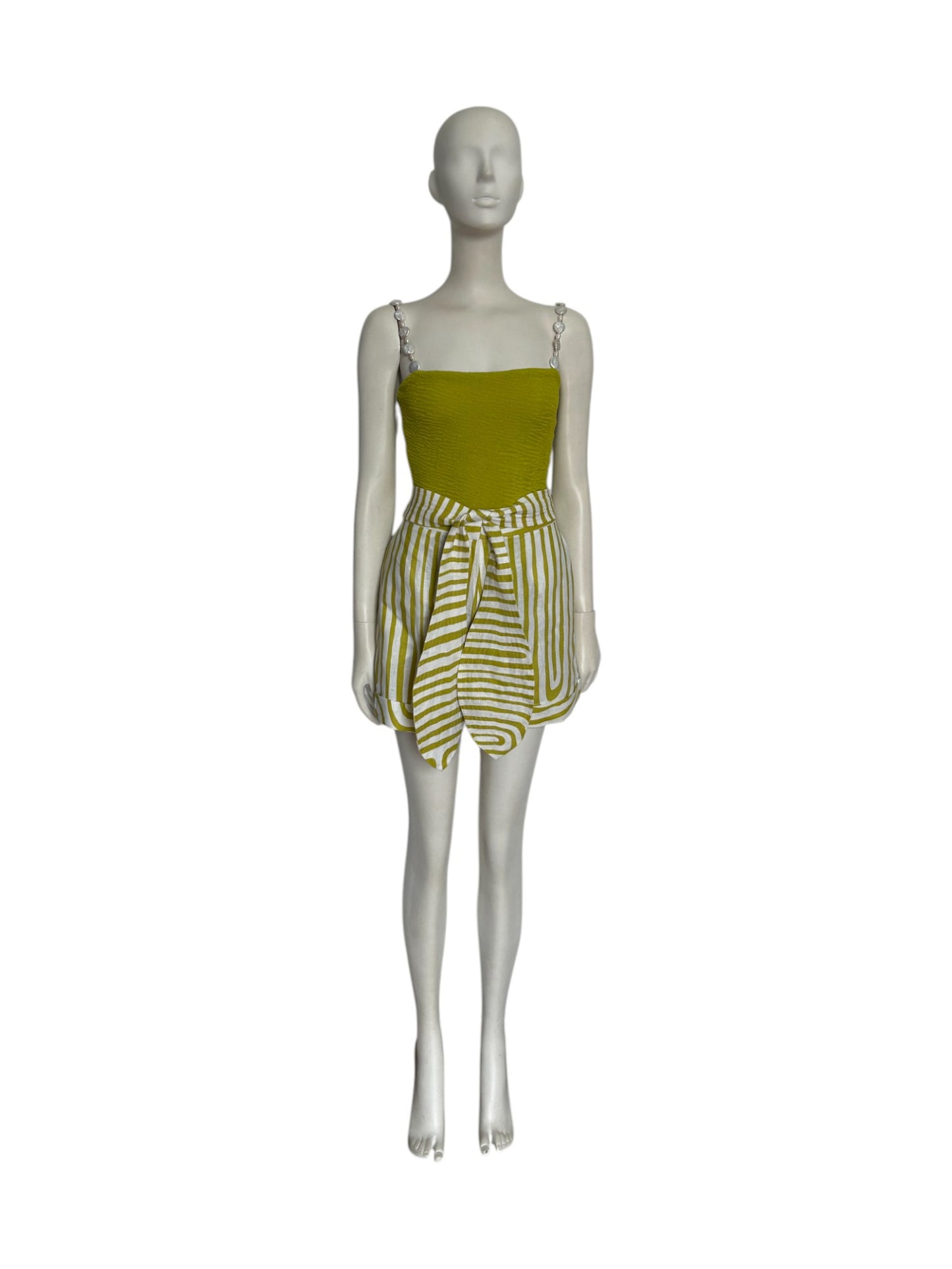 short de listas en lino.