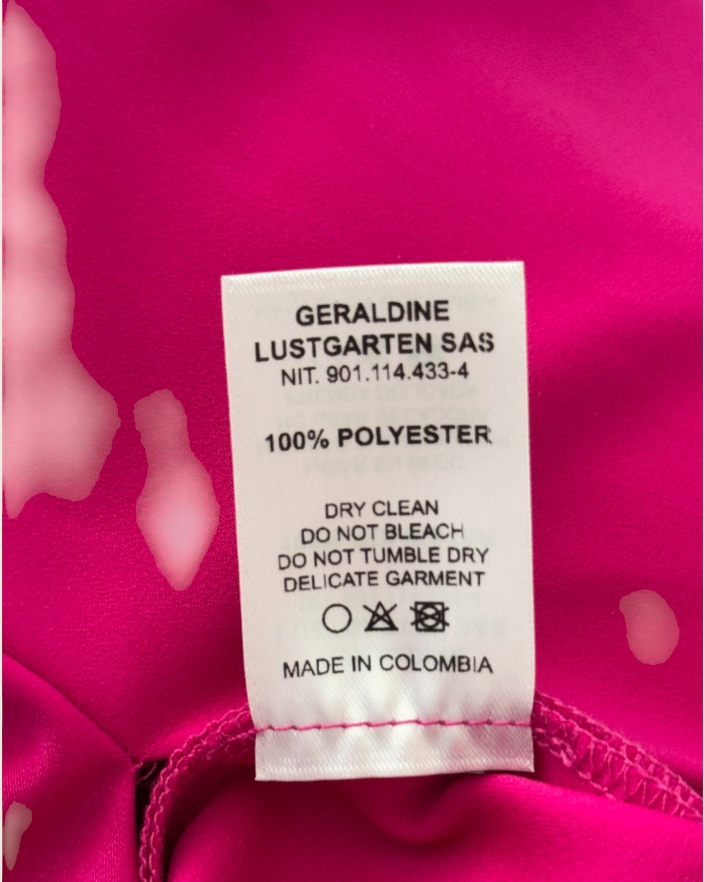 Vestido fucsia manga