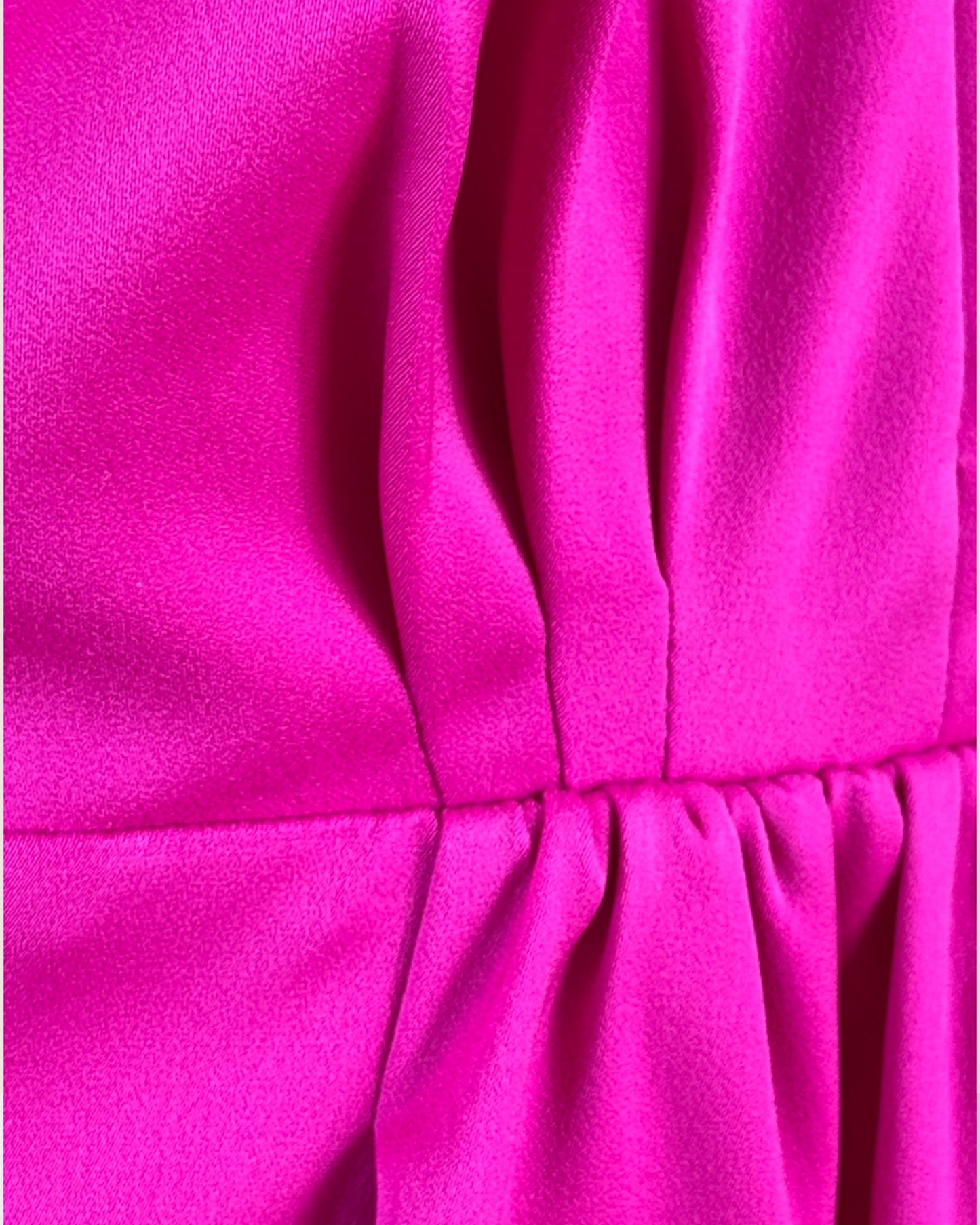 Vestido fucsia manga