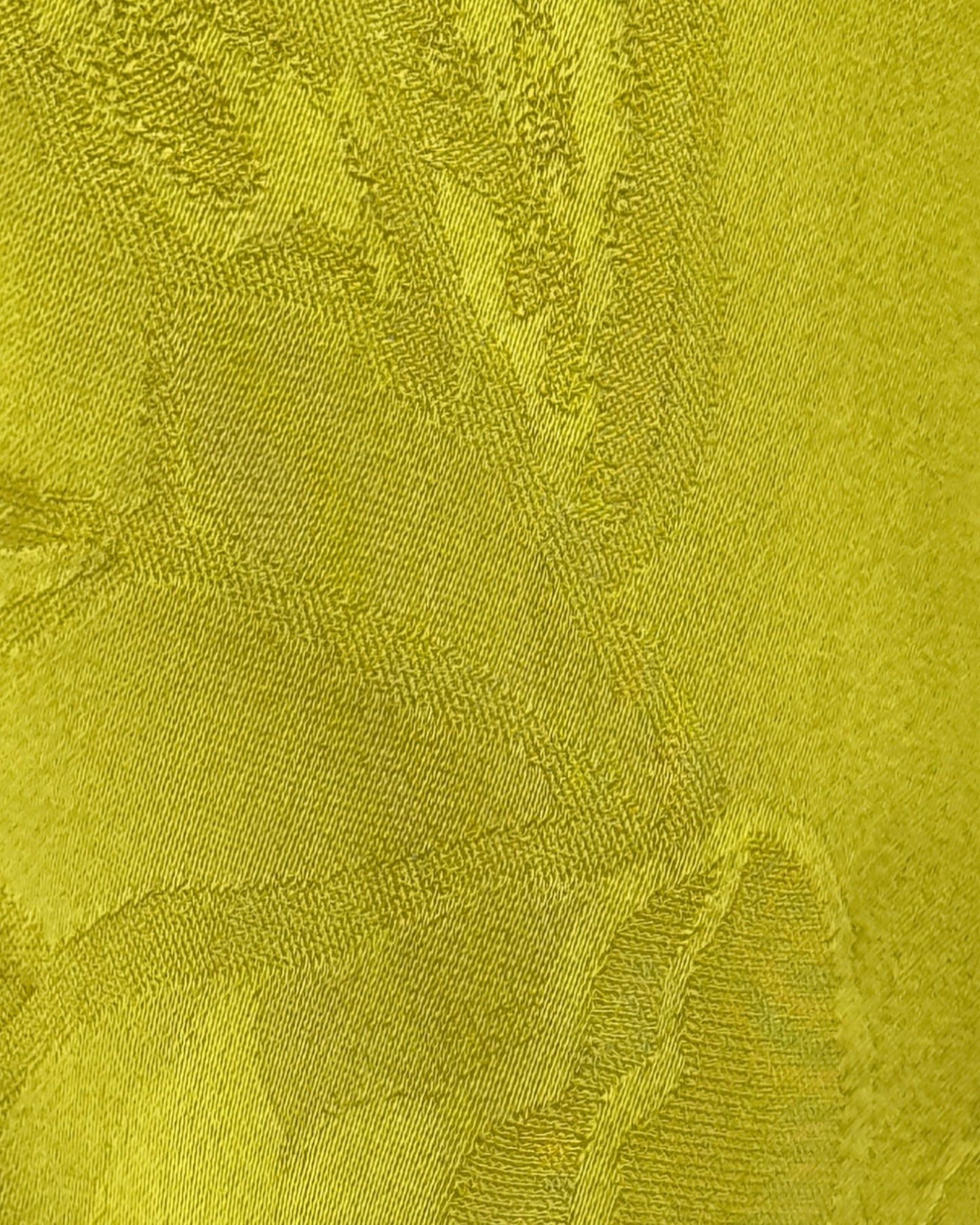Short Amarillo Satinado