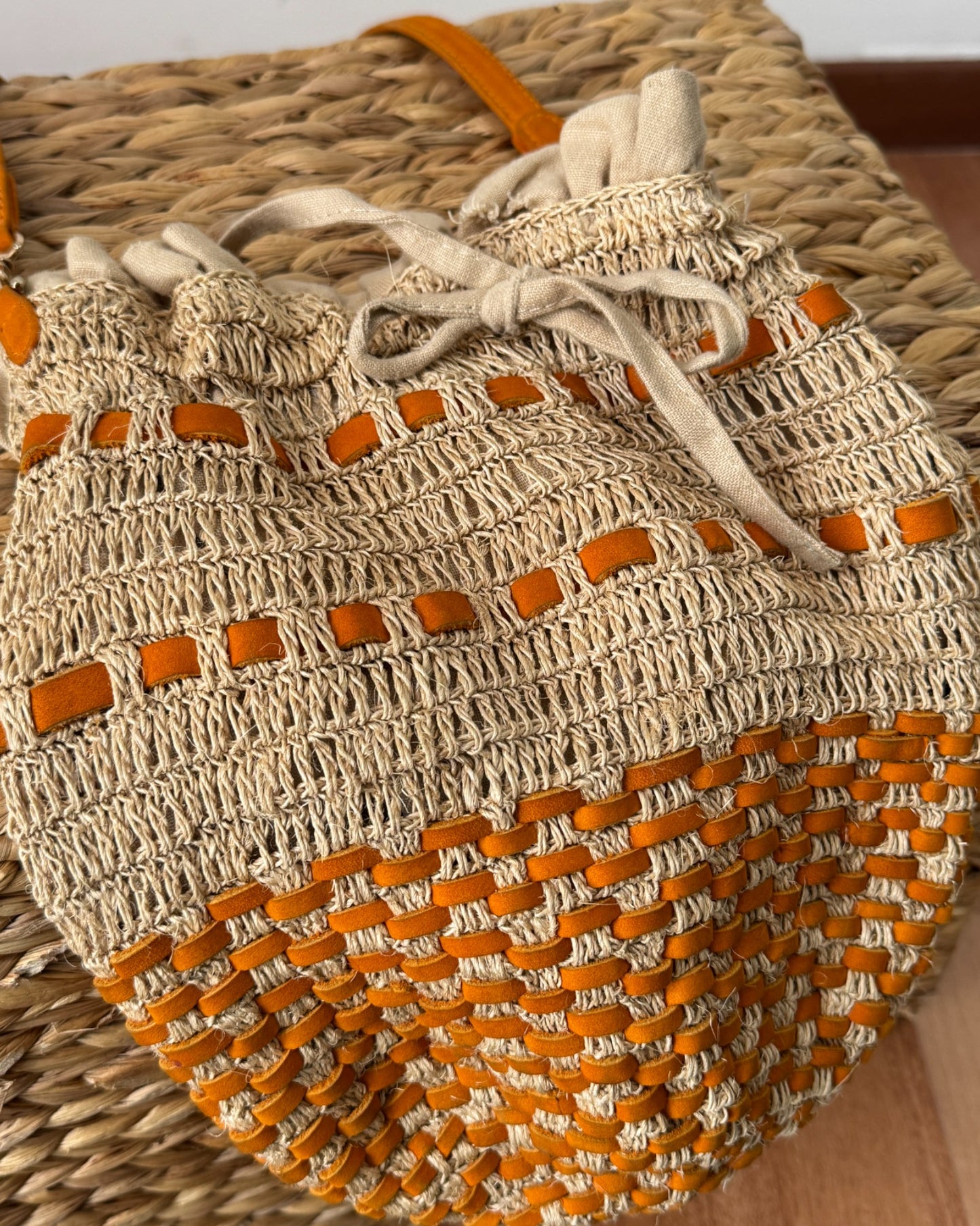 Mochila naranja