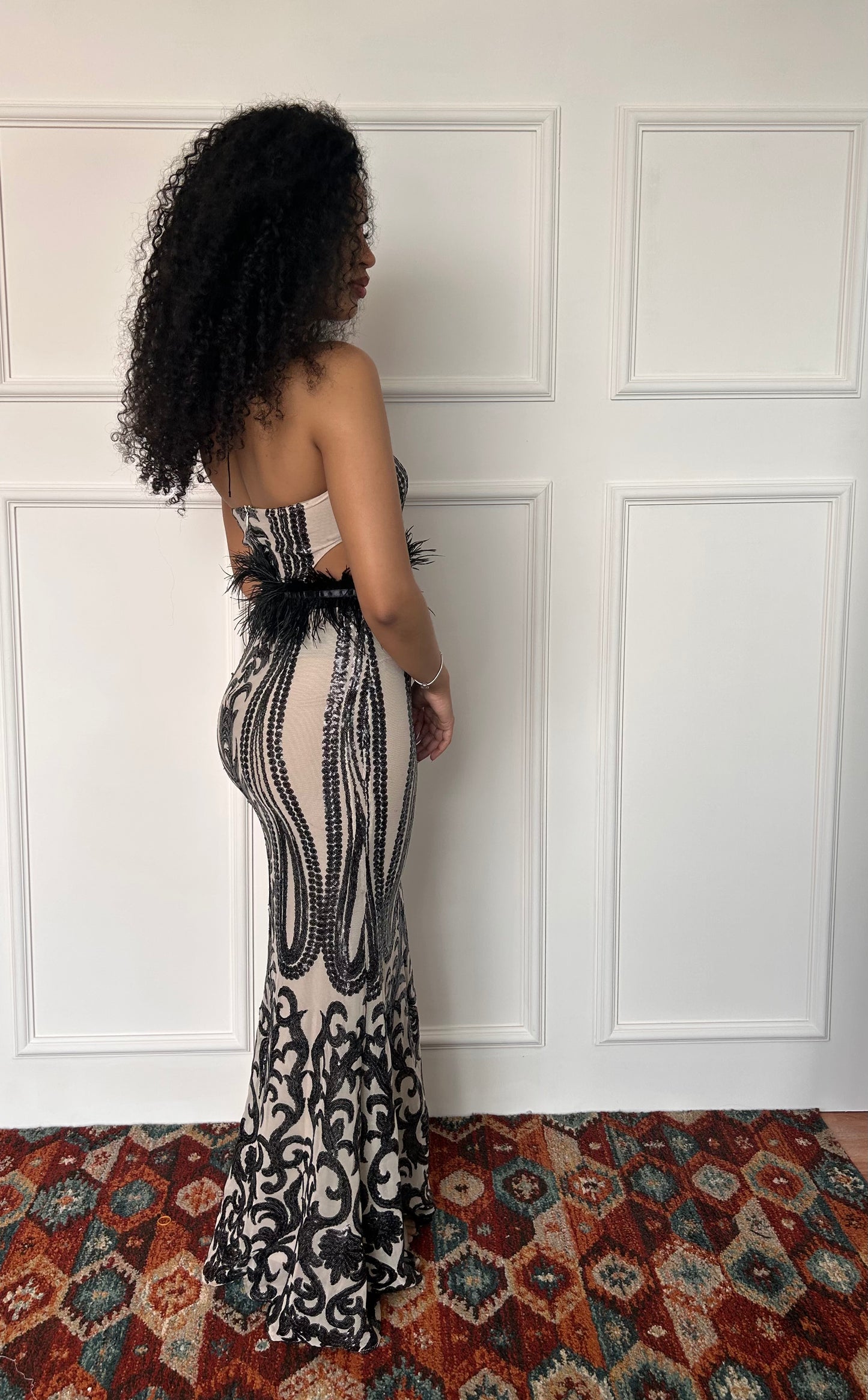 Vestido negro beige