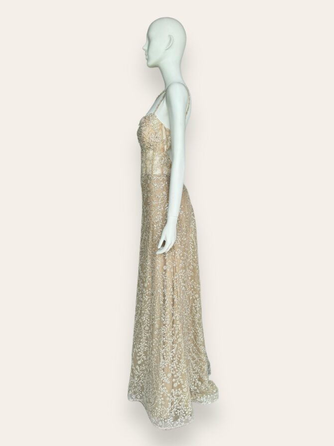 Vestido de fiesta recamado