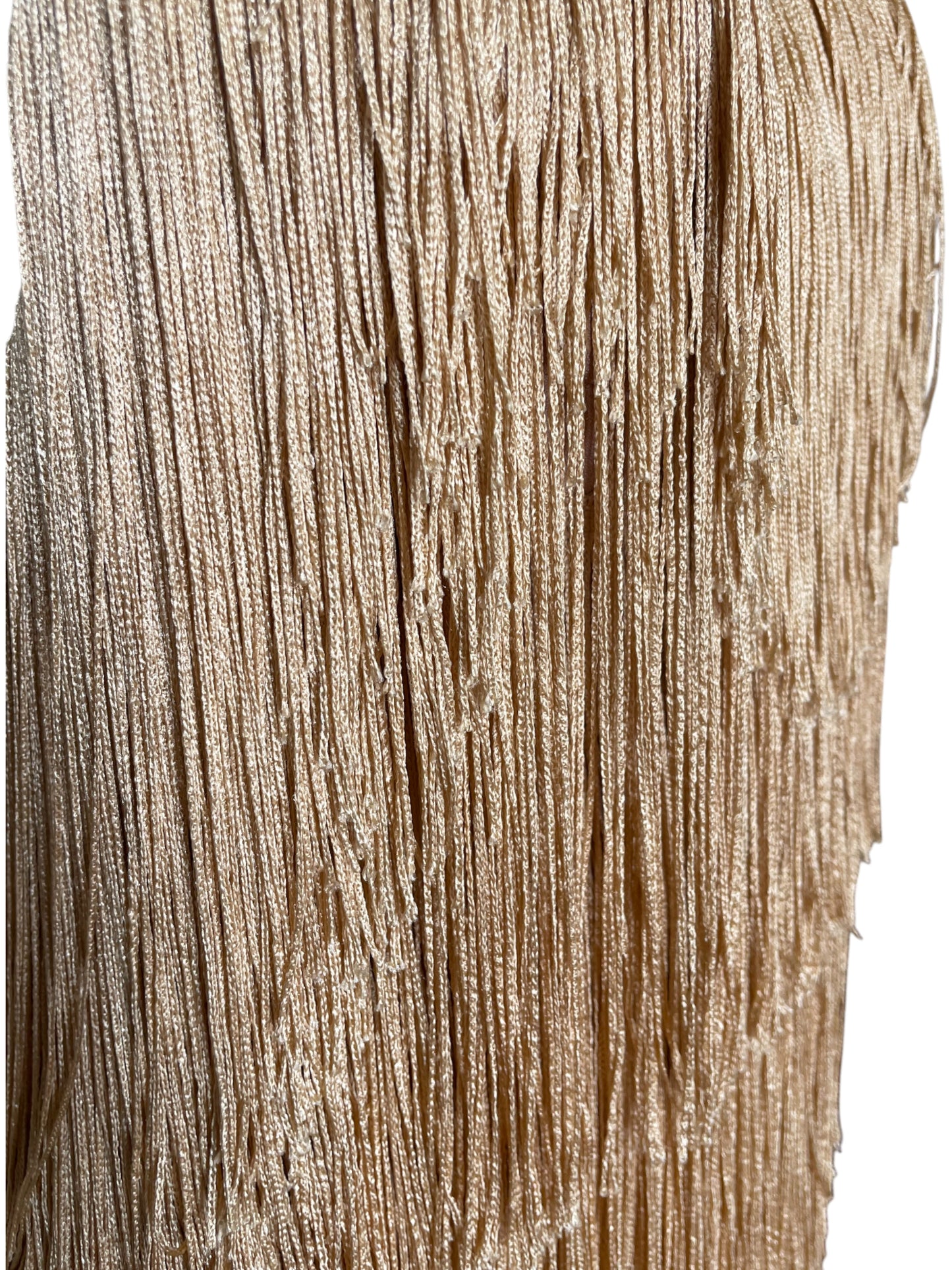 vestido mini de flecos