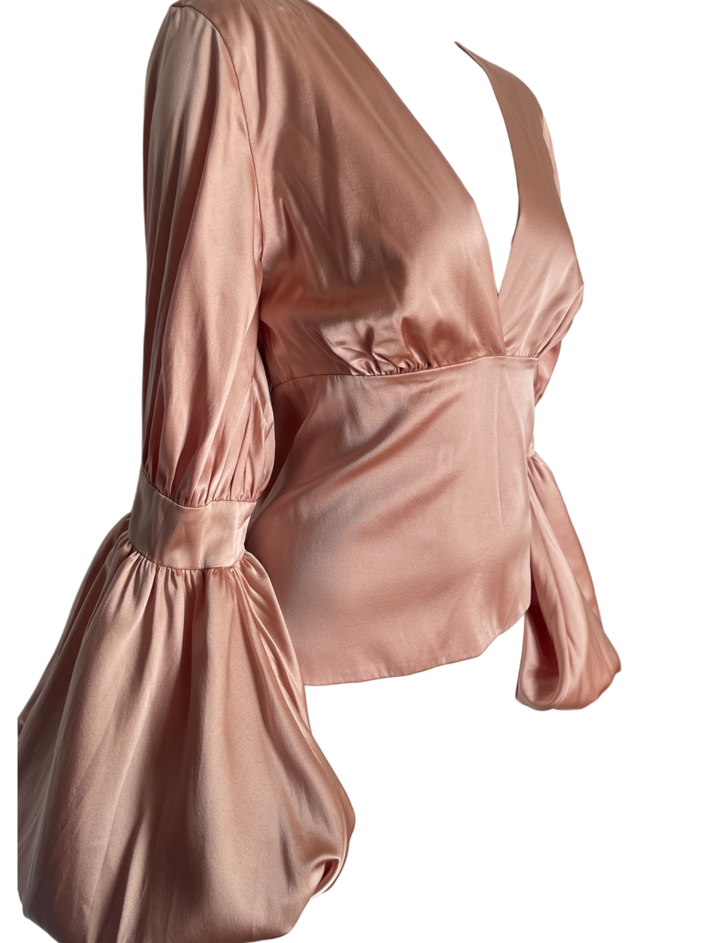 blusa en seda con escote en v