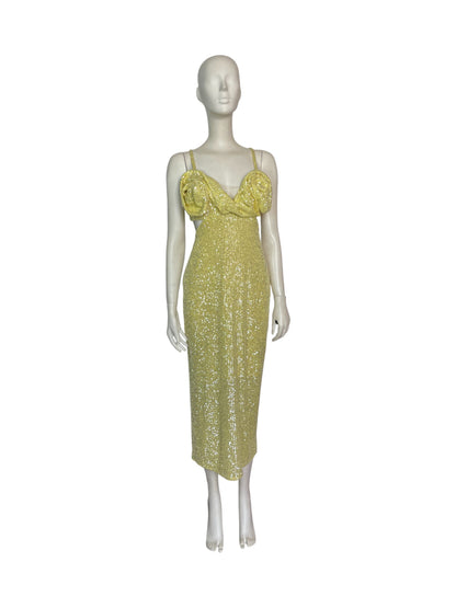 vestido midi flor lentejueles