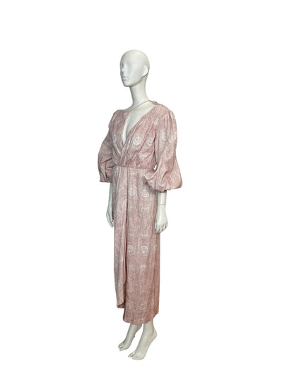 vestido midi mangas rosado