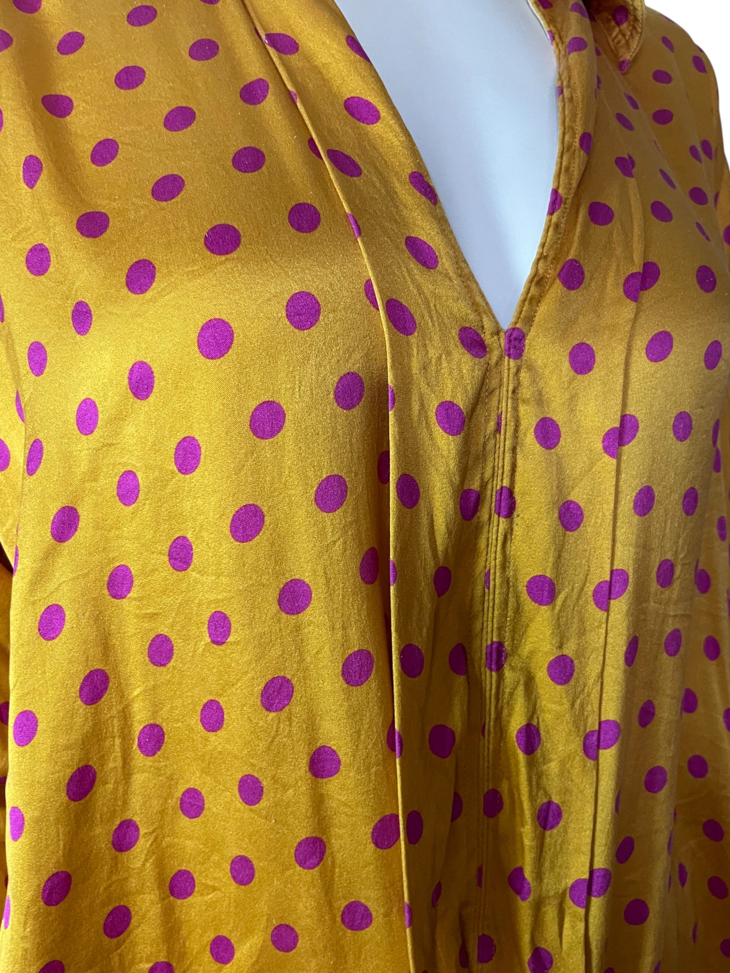 Camisa amarillas con lunares