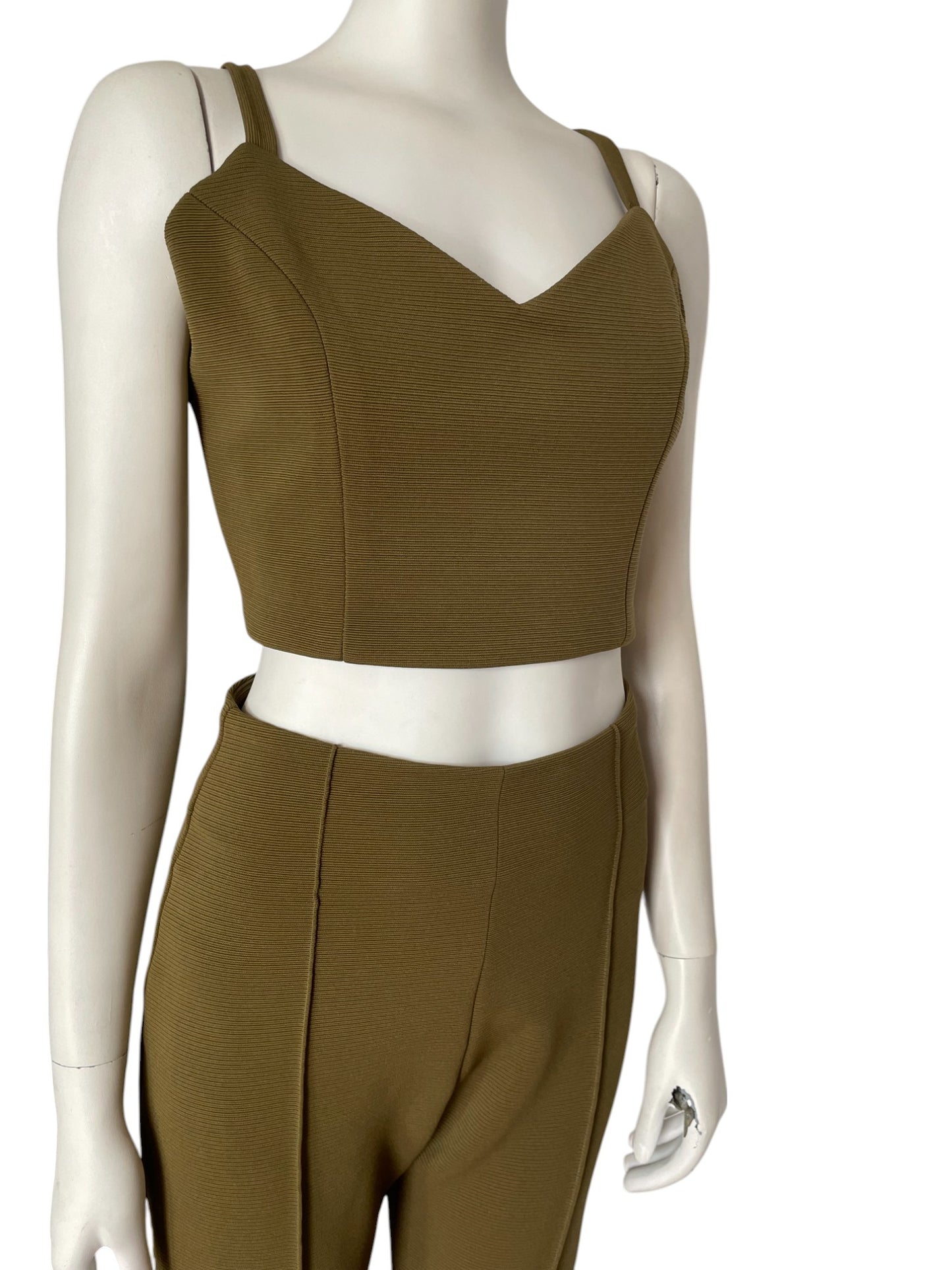 set pantalon y top verde militar