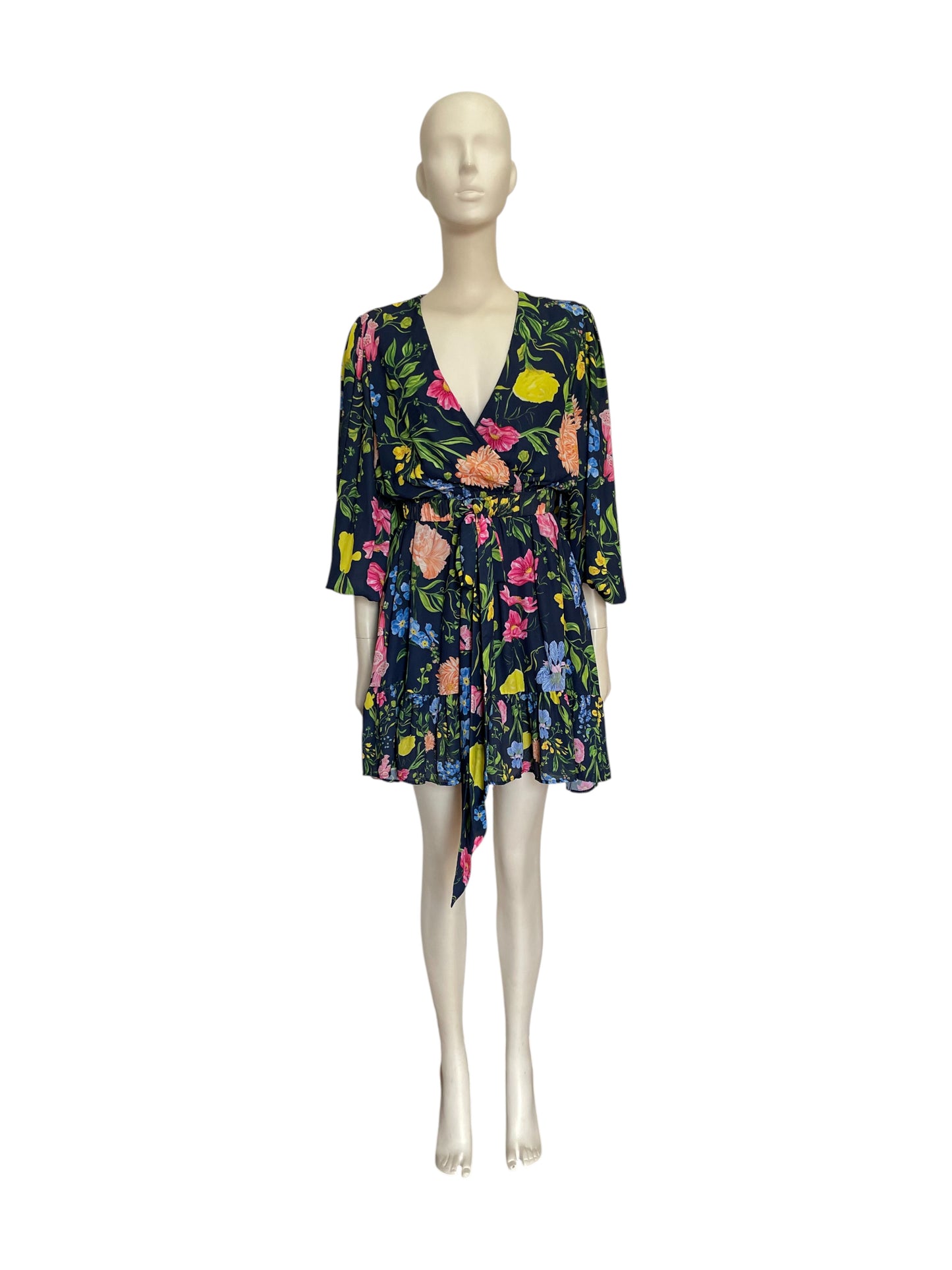 Vestido floral con mangas