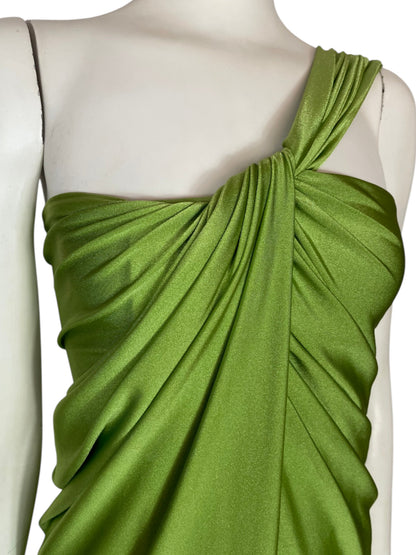 vestido asimetrico verde