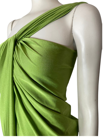 vestido asimetrico verde