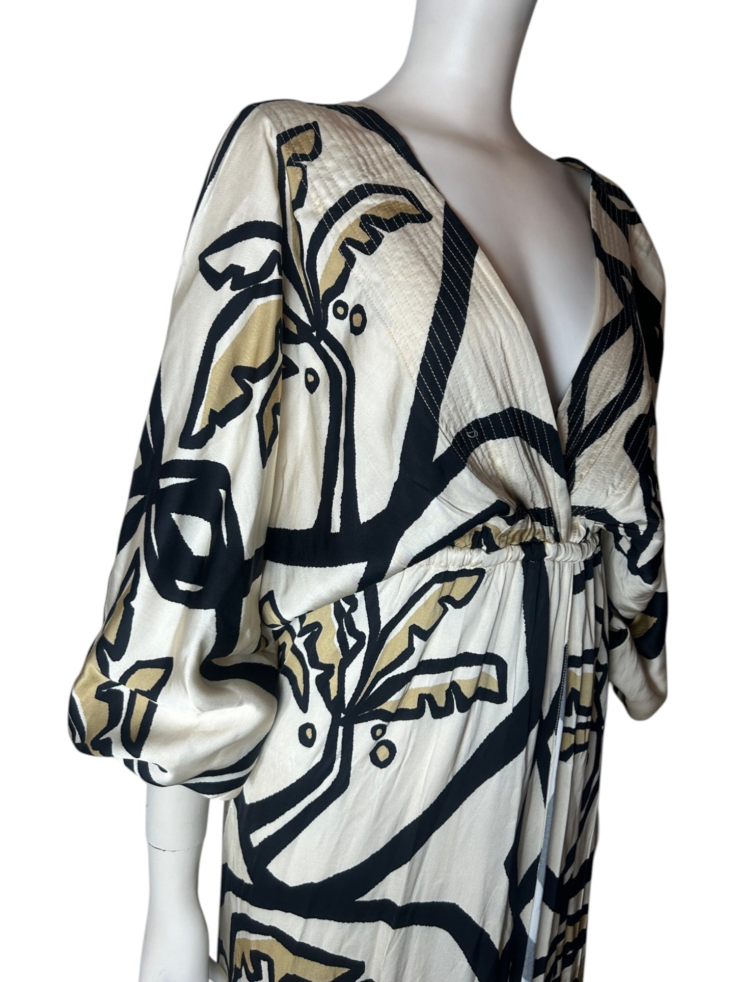 Vestido maxi negro con beige