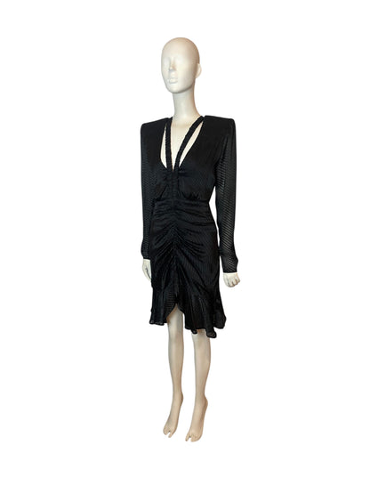 Vestido negro con mangas