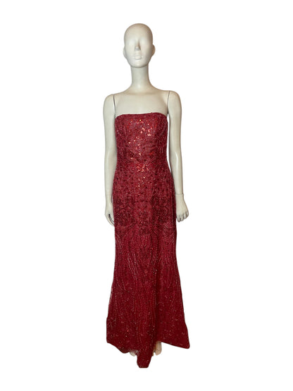 Vestido straple rojo con perdería