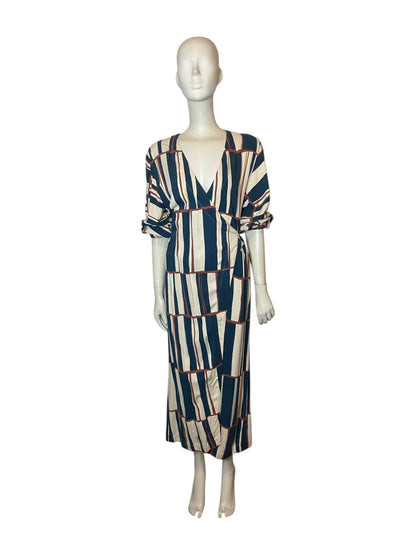 Vestido cruzado de lineas