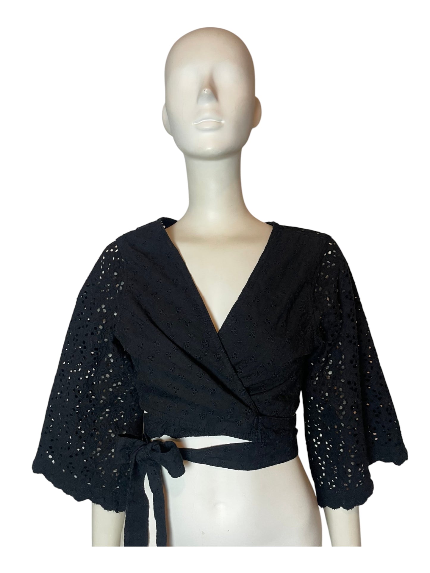 Top ojalillo negro