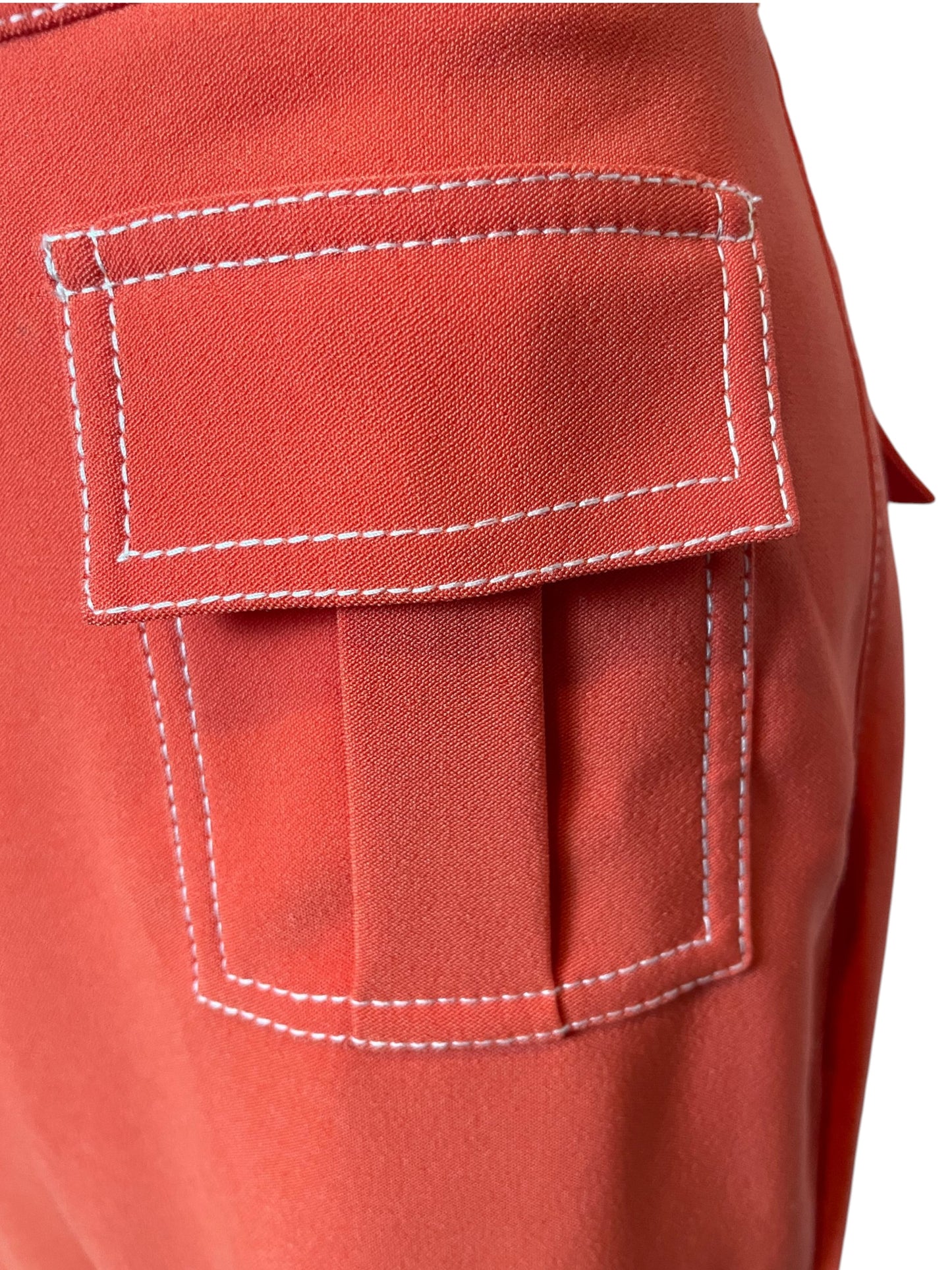 Color orange pant