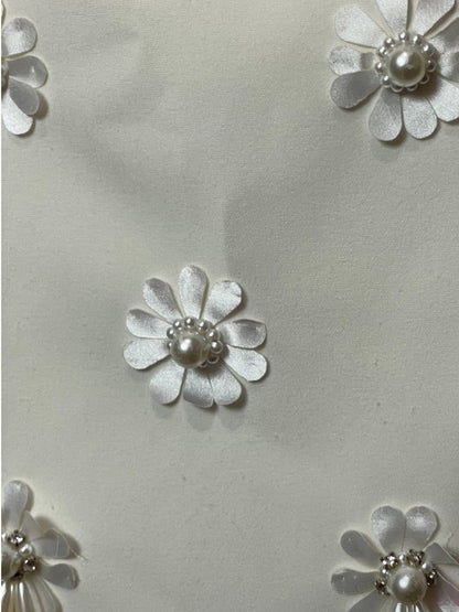 Set flores y perlas