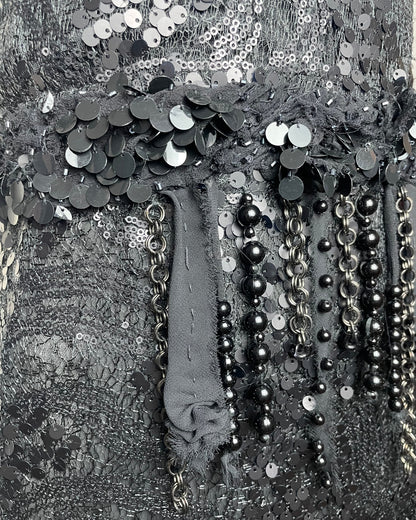 Vestido recamado negro
