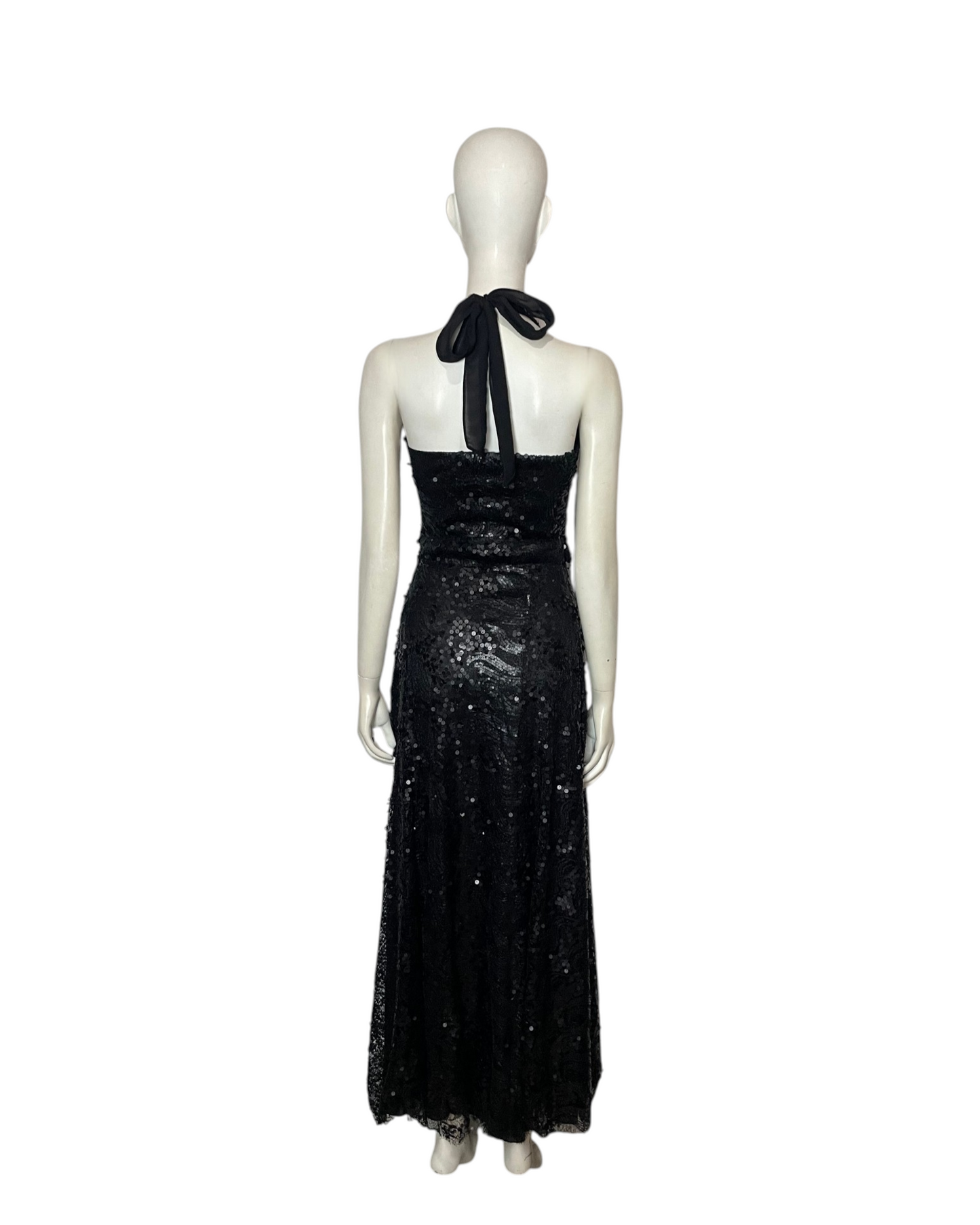Vestido recamado negro