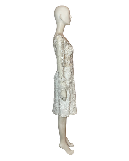 Vestido midi mangas plumas