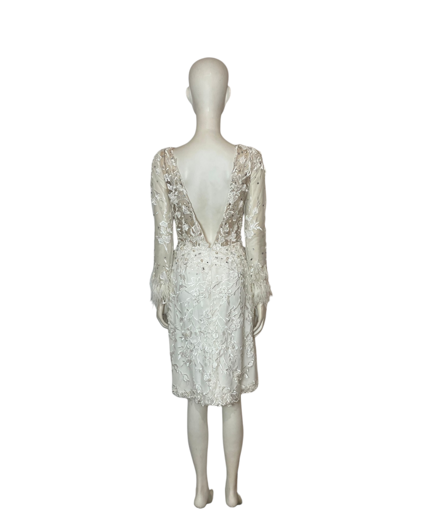 Vestido midi mangas plumas