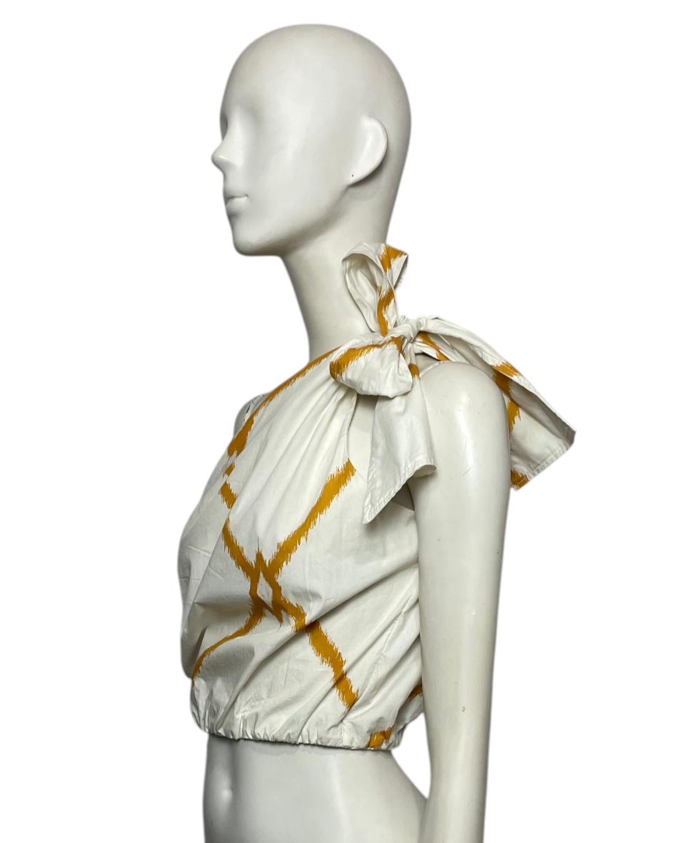 Blusa medio hombro amarillo y beige