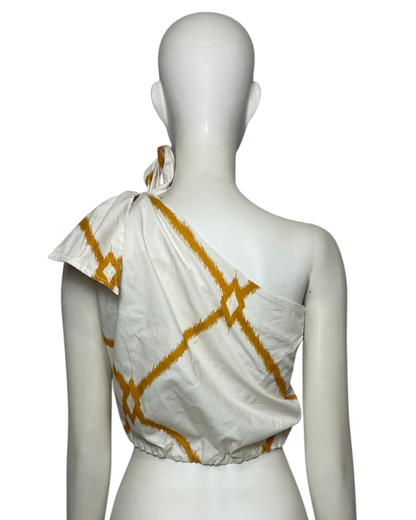 Blusa medio hombro amarillo y beige