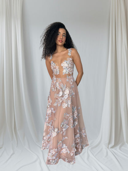 Vestido de fiesta apliques florales