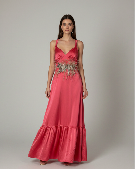 Maxi dress detalles con plumas