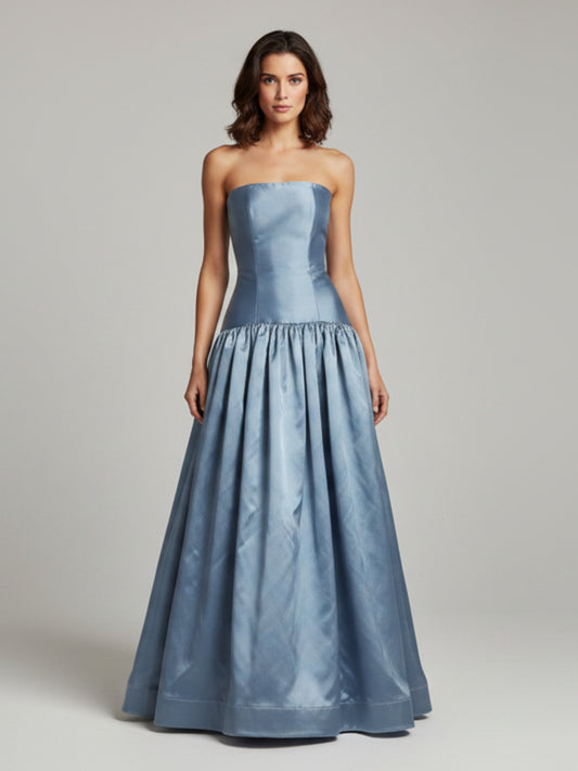Vestido azul satinado de fiesta