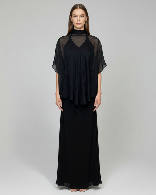 Vestido negro sobre puesto
