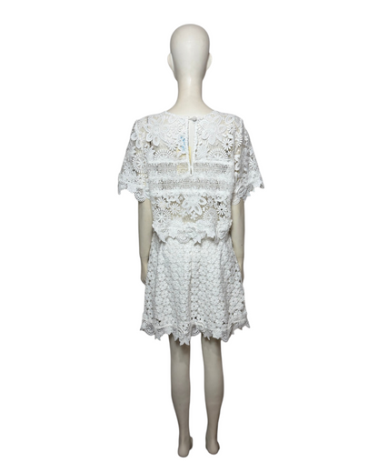 Set blanco top y falda