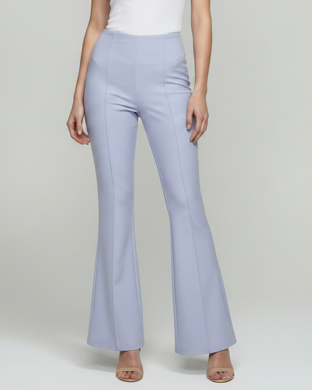 Pantalón lila bota amplia