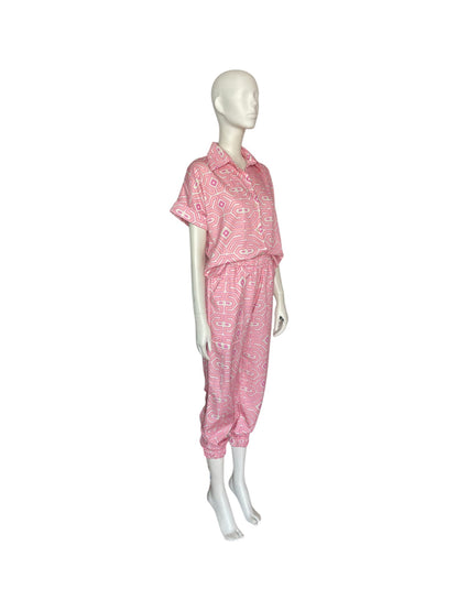 Set Rosa figuras pantalon y camisa de mangas